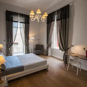 Largo Donnaregina Appartement Napels