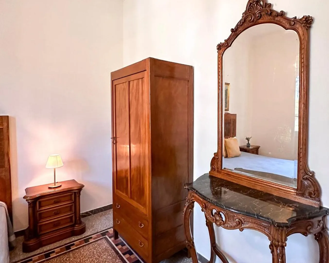 La Casa Di Eli Appartamenti Pisa 0*,  Italy