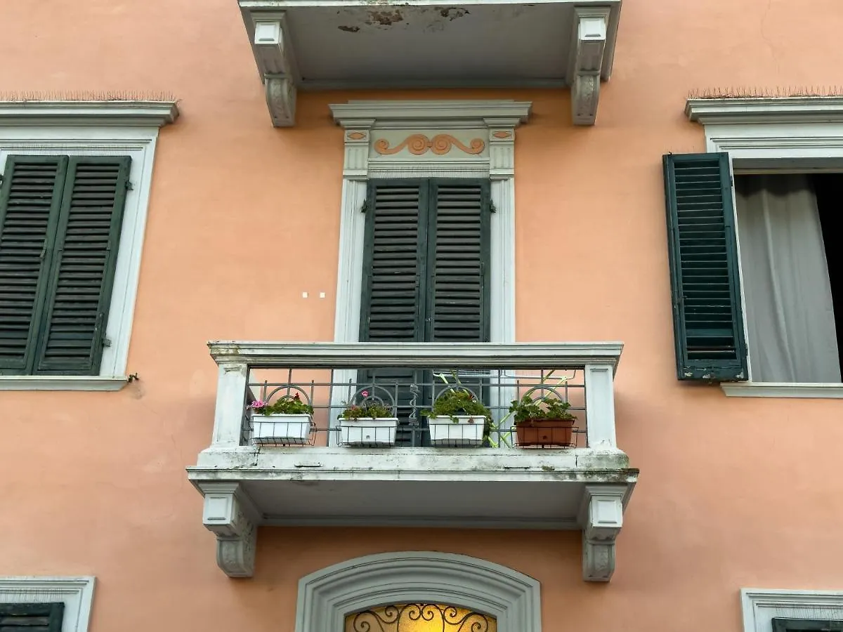 La Casa Di Eli Appartamenti Pisa 0*,